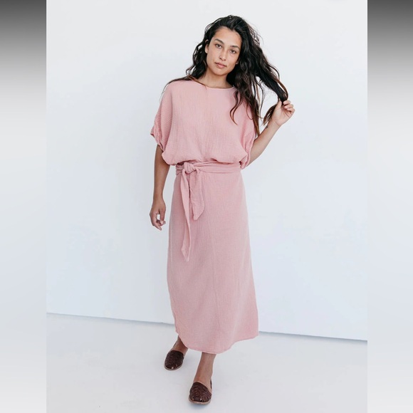 Suunday Dresses & Skirts - Suunday | THE DOLMAN DRESS | S
